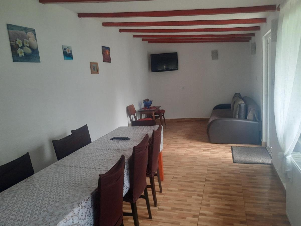 Cabanute Alex Villa Capalna Buitenkant foto